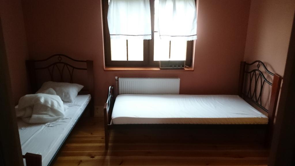Modrzewiowa Chata Zaborze  Luaran gambar